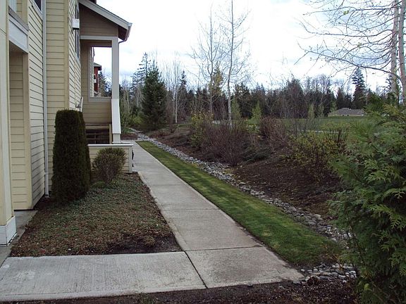 3rd image of 22627 NE Alder Crest Dr