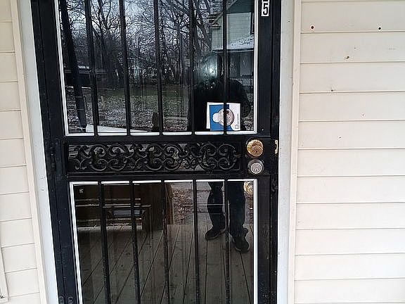 2nd image of 13525 Beaumont St