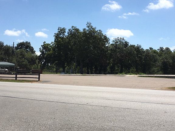 2nd image of 308 E State Hwy #72