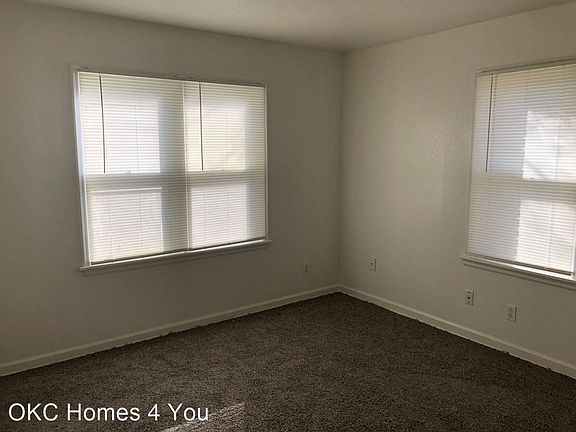 4th image of 2613 N Lyon Blvd