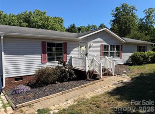 144 Carolina Wren Dr, Mooresville, NC 28115