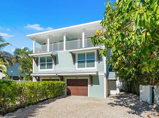 355 Calle Miramar, Sarasota, FL 34242