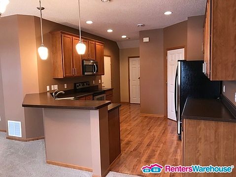 3rd image of 823 Willow Glen Ct #1201
