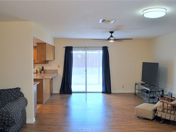 3rd image of 880 Mescal Dr