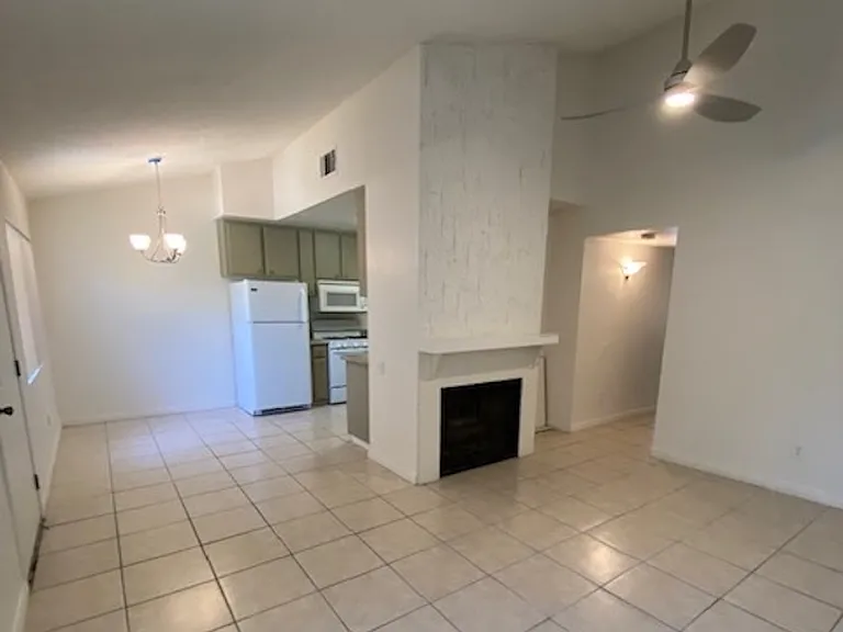 Desert Dorado Villas — Photo 21