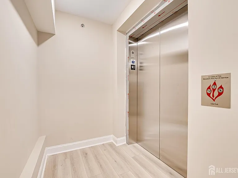 21 Station Pl — Photo 20