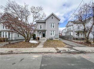 27 Center St, Danbury, CT 06810