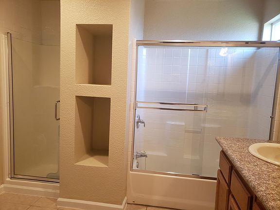 5th image of 5612 Boltres St