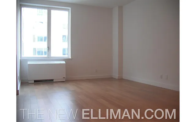 Rented by Douglas Elliman | media 38