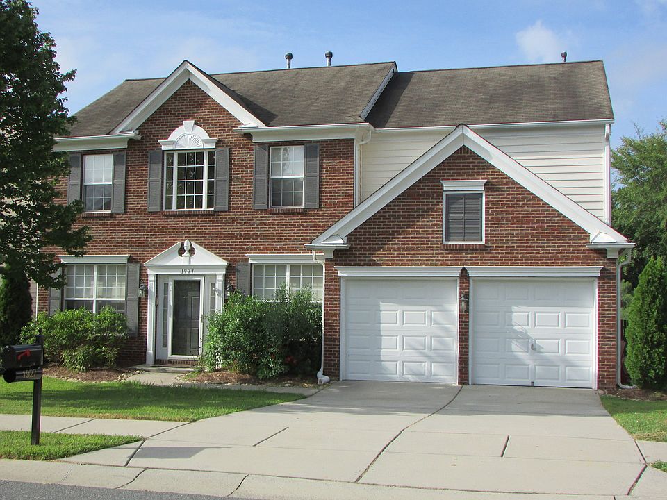 1st image of 1927 Arbor Vista Dr