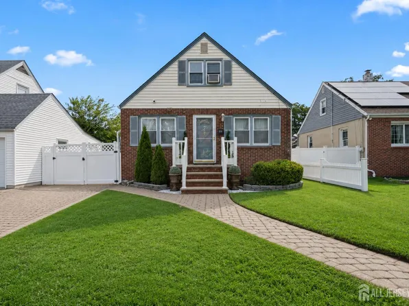 717 Sheridan Ave, Roselle, NJ 07203