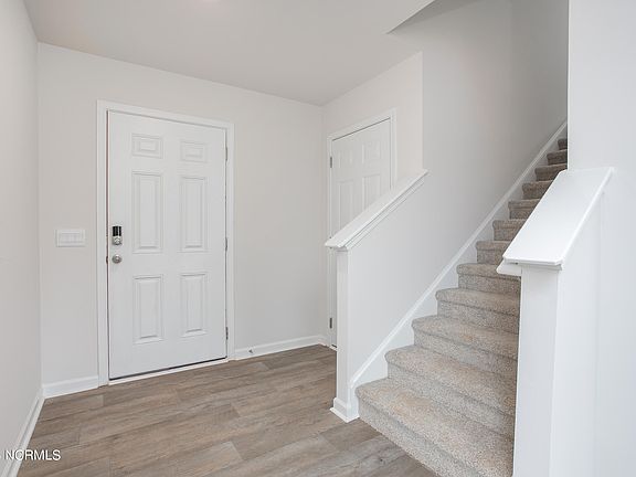 3rd image of 1160 Fowler Drive