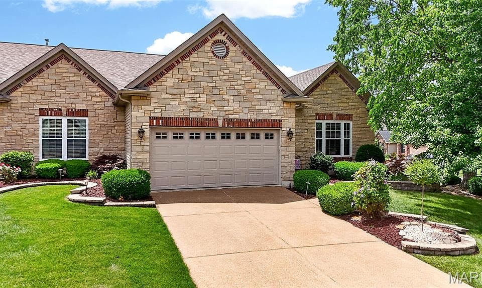 1st image of 906 Daffodil Ridge Dr
