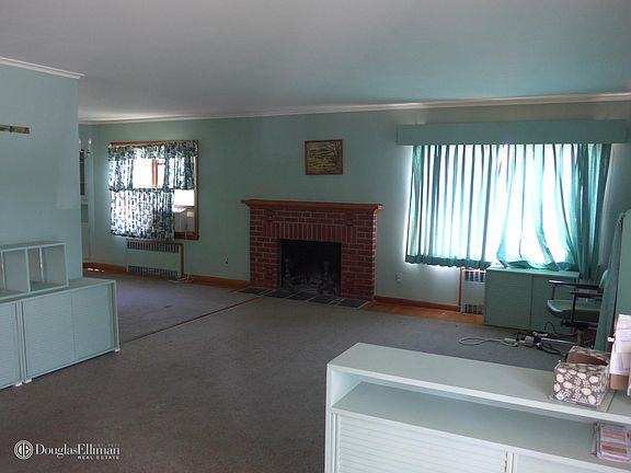 3rd image of 37 River Ave