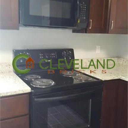 4th image of 3441 Seymour Ave #1