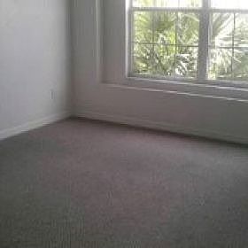 4th image of 638 Captiva Cir