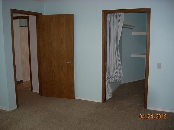 3rd image of 1313 NE 104th Ave