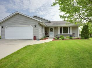 W198N16538 Linden Dr, Jackson, WI