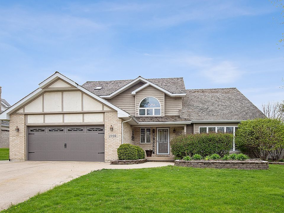 1st image of 1016 Windsor Dr