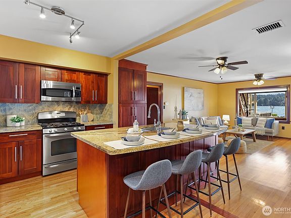 5th image of 4728 NE 172nd Street