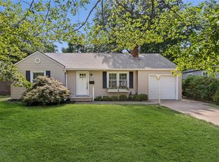 5200 Ash St, Roeland Park, KS 66205