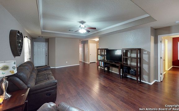 5th image of 137 Wistoria Ct
