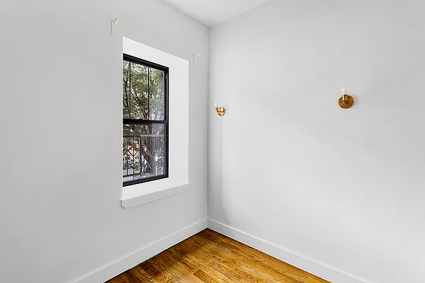 Rented by Brown Harris Stevens | media 4