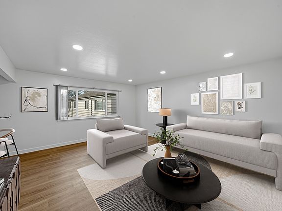 2nd image of 1731 Ross Cir #C
