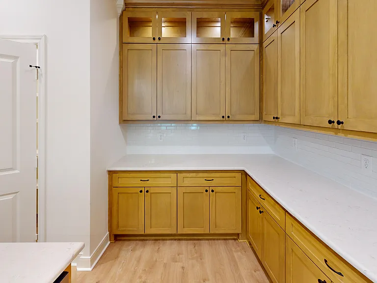 6622 Bendale Dr — Photo 2
