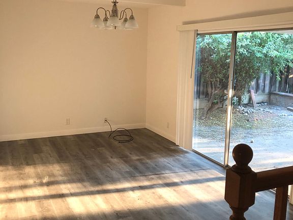 4th image of 3008 Remington Ct