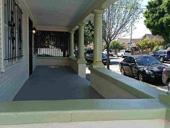 4th image of 116 W 43rd Pl