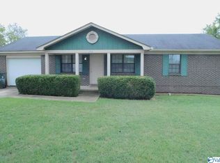 1792 Bobo Section Rd, Hazel Green, AL 35750