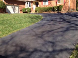 5319 Fairoaks Rd, Durham, NC 27712