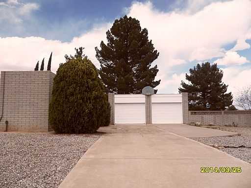 4th image of 2249 Laurel Ln