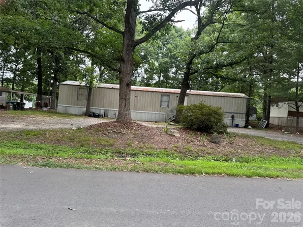 13929 Hardwood Pl, Matthews, NC 28105