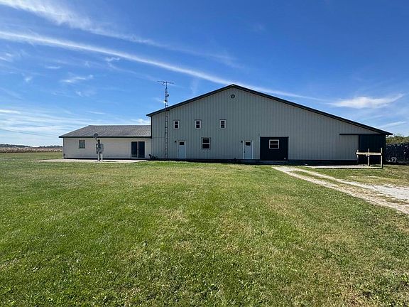 4th image of 23385 Township Road 126