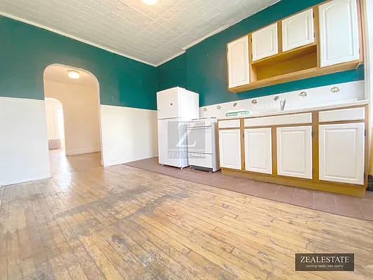 Rented by ZealEstate Group Inc | media 17