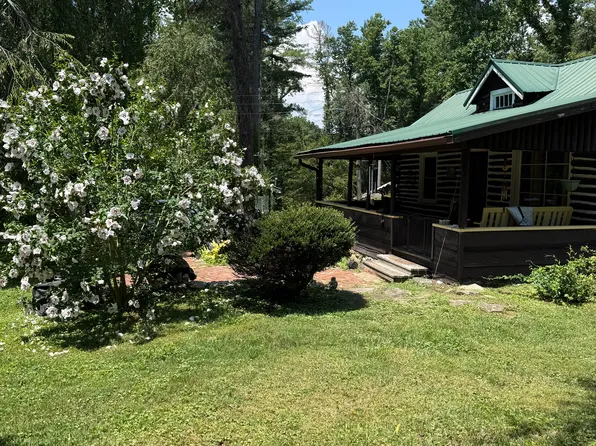 (undisclosed Address), Hendersonville, NC 28792