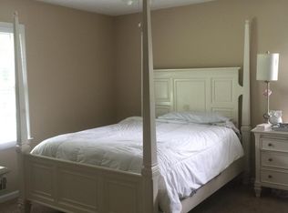 4649 Spring Ridge Dr, Flowery Branch, GA 30542