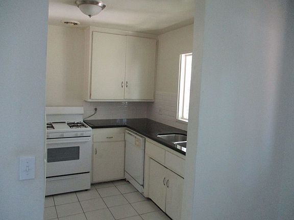 4th image of 1350 N Crescent Heights Blvd APT 16