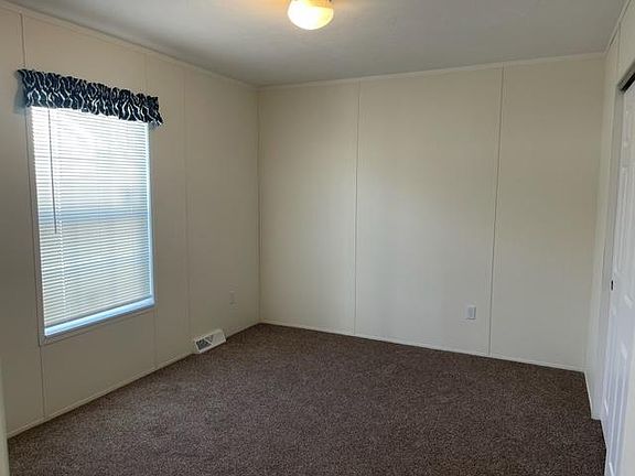 4th image of 727 Park St