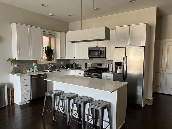 5th image of 1703 N Kedzie Ave #3