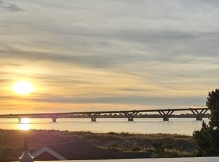 960 NE Commercial St, Waldport, OR