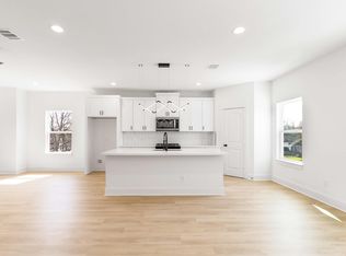 4114 Castor St #B, Houston, TX 77022