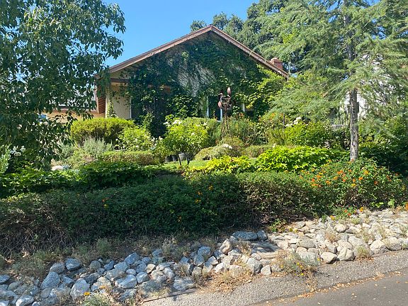 Rustic home in the foothills of Tujunga