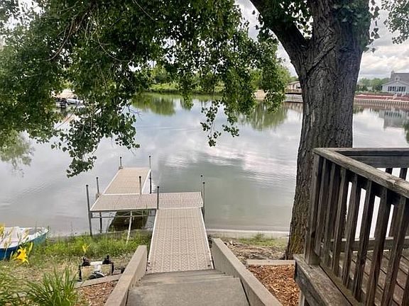 5th image of 28 Willowbend
