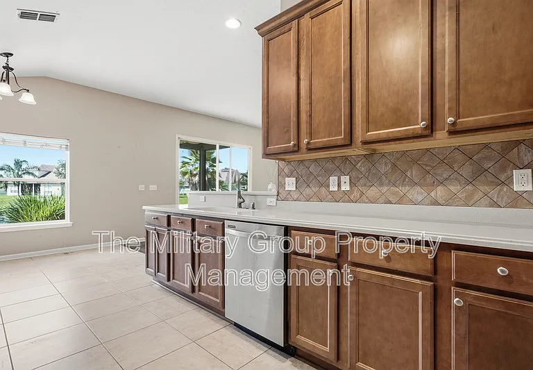 374 Porta Rosa Cir — Photo 10