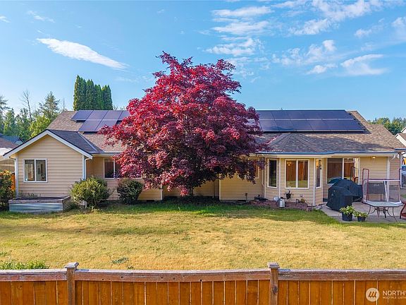 5th image of 6610 227th Street Ct E