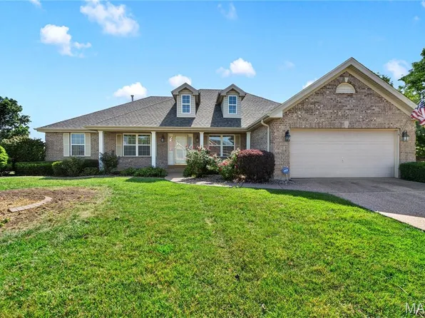 3201 Bear Tracks Dr, Wentzville, MO 63385
