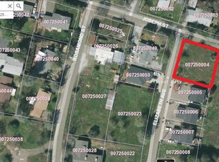 2005 Elizabeth St, Shasta Lake, CA 96019